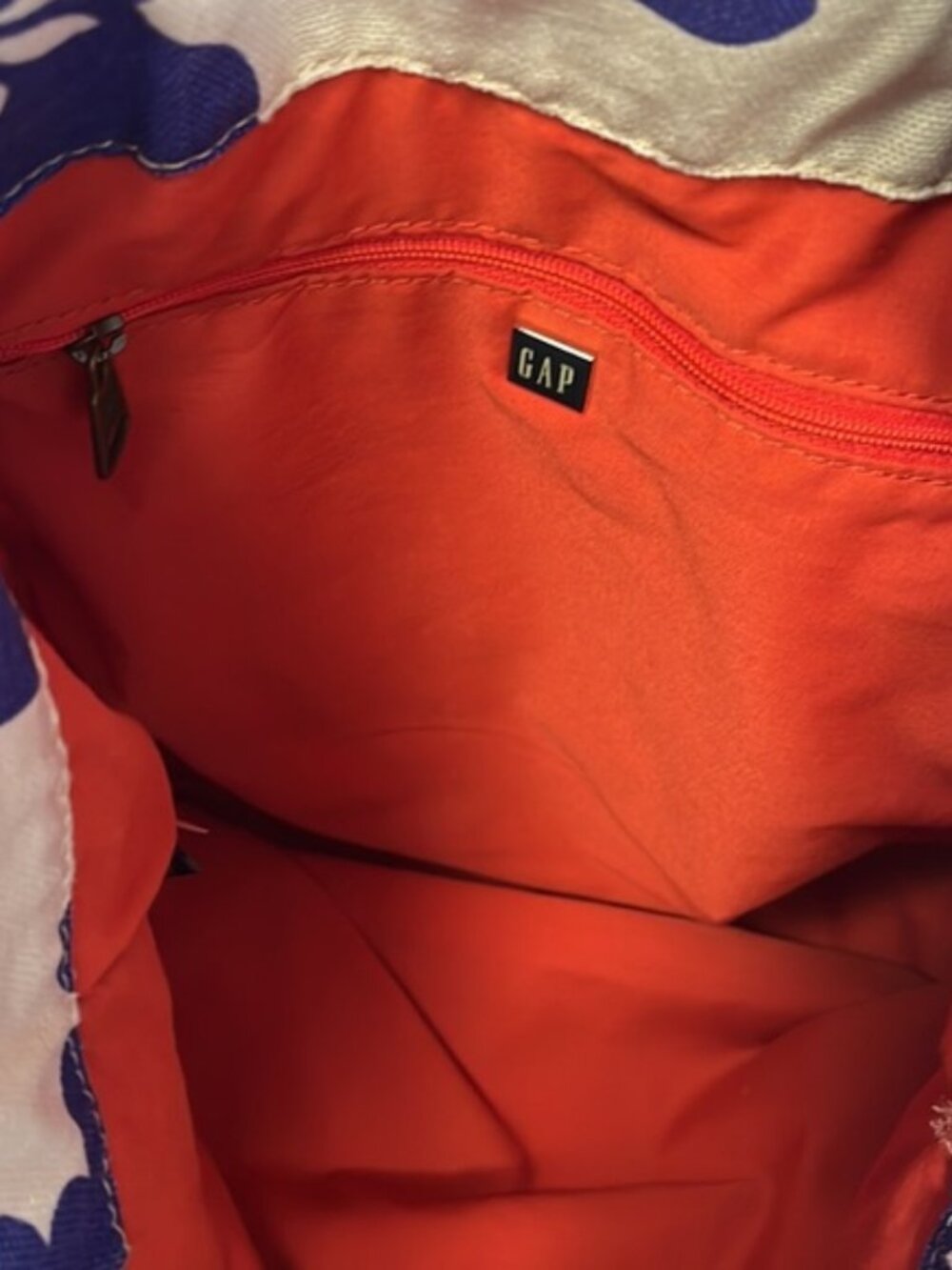 Gap Tote Bag View 4
